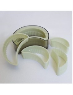 CORTAPASTAS PASTELERIA NYLON - MEDIA LUNA RIZADA