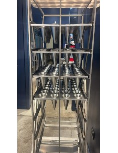 BANDEJA 60X40 CM DE 28 HUECOS CON CONOS 2